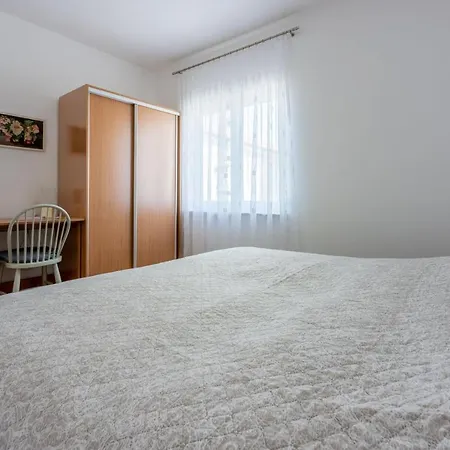 Apartment Ljubica *