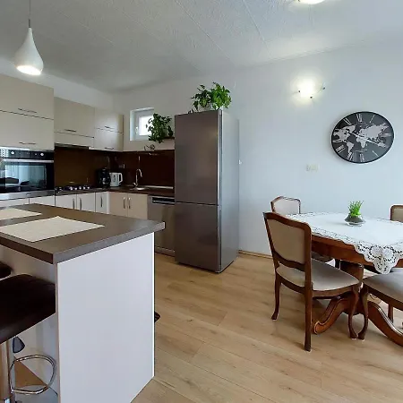 Apartment Ljubica Selce